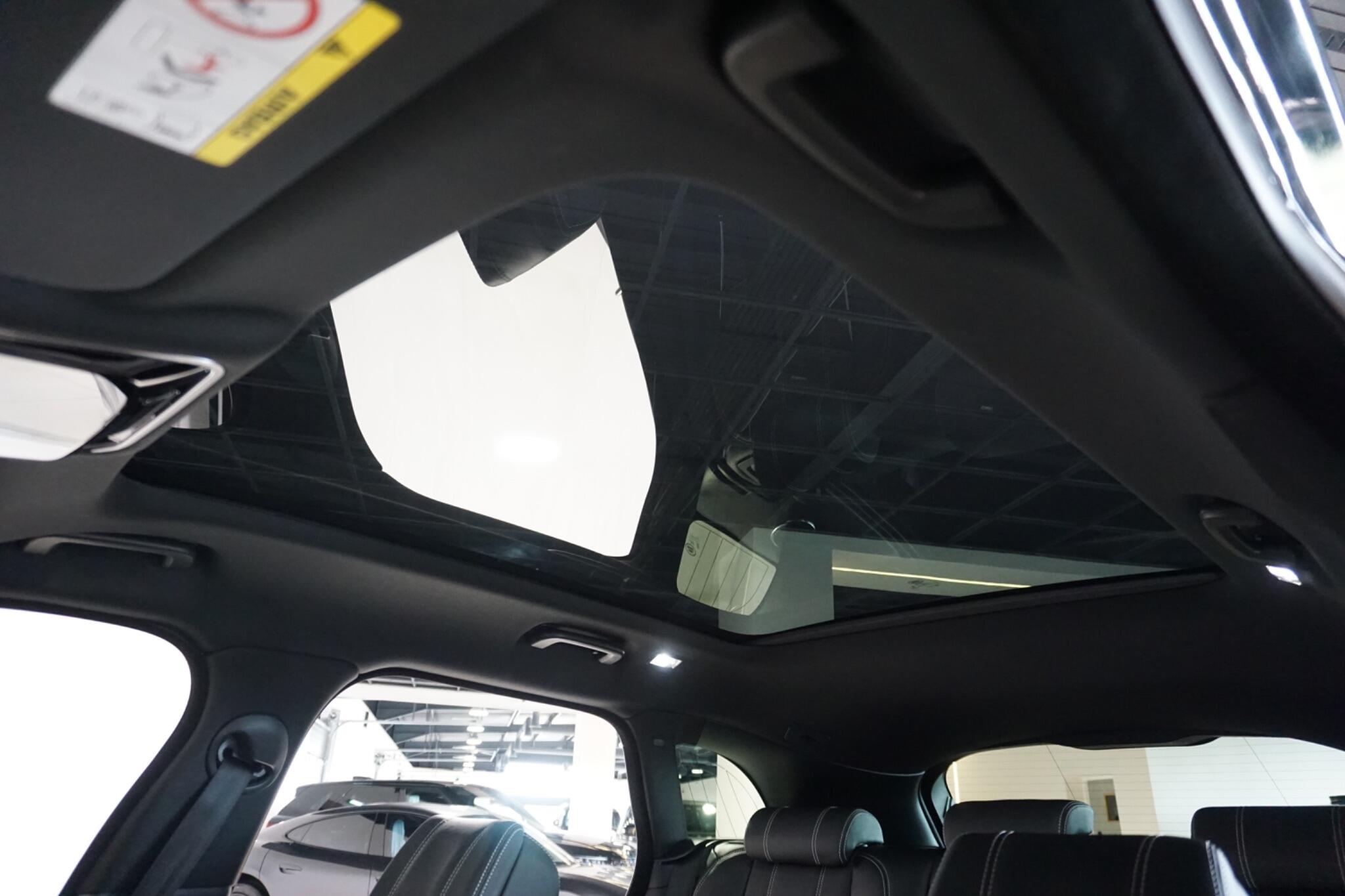 Land Rover Range Rover Velar 3.0 SD6 V6 R-Dynamic HSE SUV 5dr Diesel Auto 4WD Euro 6 (s/s) (300 ps)